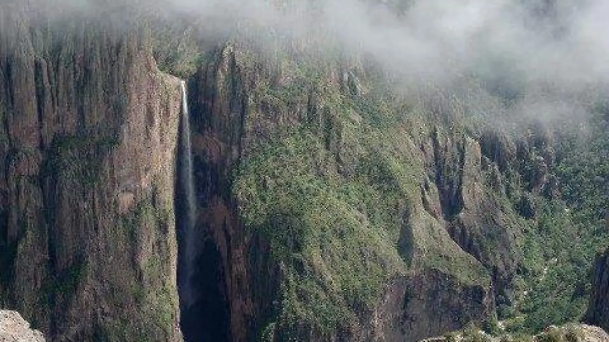 Cascada Piedra Volada Twitter cabobarba